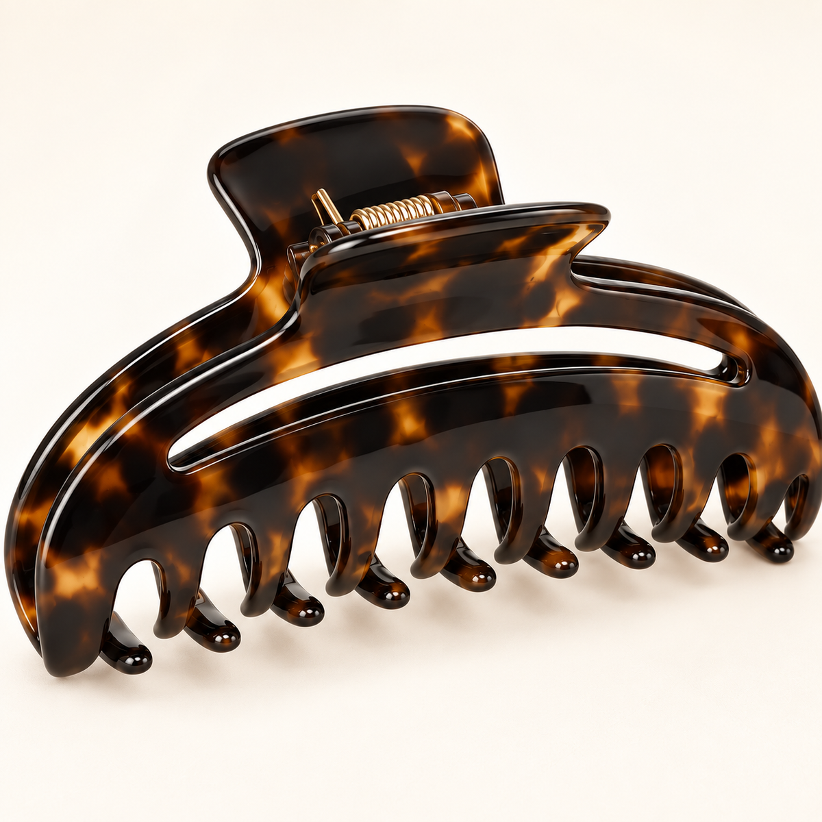 Sable Curve Hair Claw